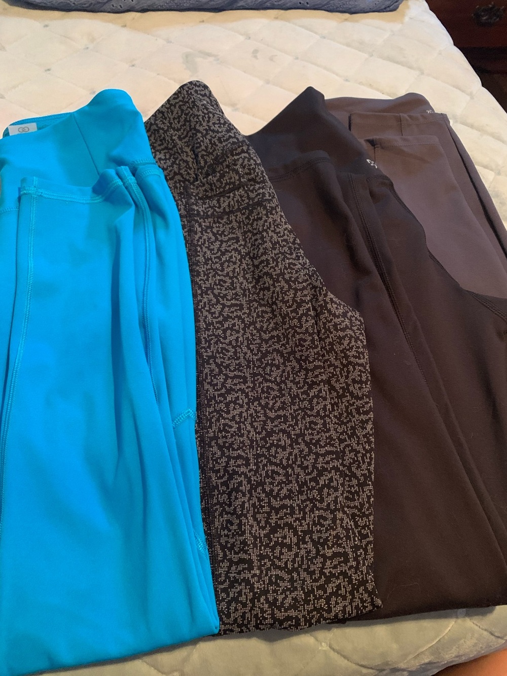 Set of 4 leggings Turquoise, Charcoal Pattern, Black, and gray